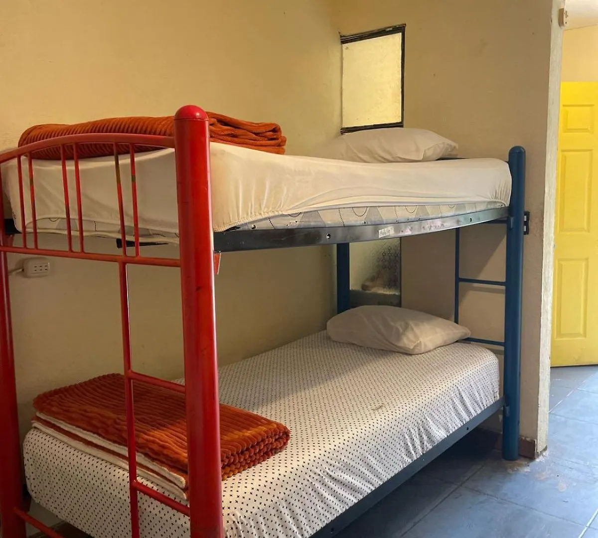 Volko Party Hostel Antigua Guest house