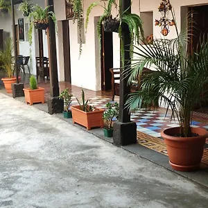 Francisco's La Merced *** Antigua